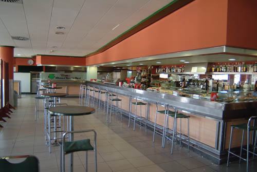 Barra de la cafetería de la Estación de Autobuses de Teruel